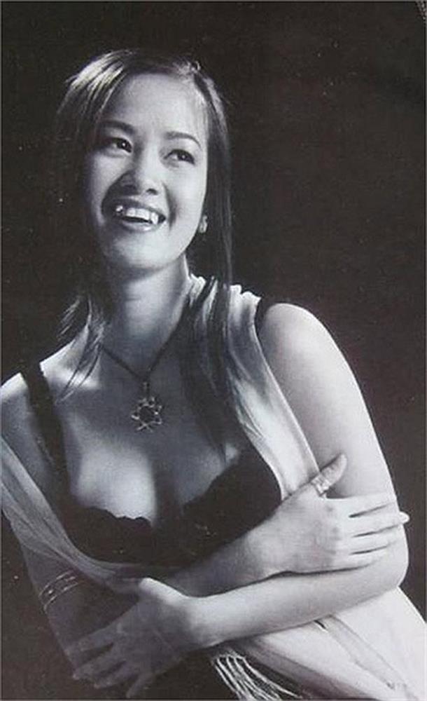 Mê đắm nhan sắc xinh đẹp, trong trẻo của Diva Hồng Nhung thuở mới vào nghề-10