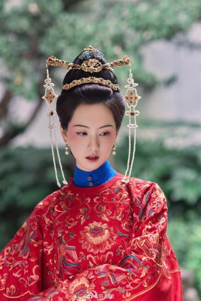 Vẻ đẹp mong manh của mỹ nhân thay thế Triệu Lệ Dĩnh trong Hoa Thiên Cốt-5