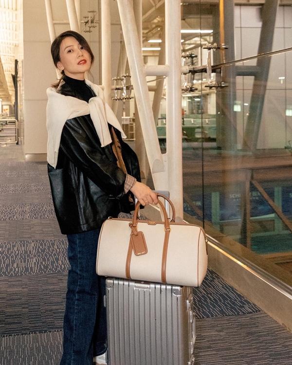 Cao Viên Viên diện đồ đơn giản vẫn sành điệu và trẻ trung ở tuổi 44-10