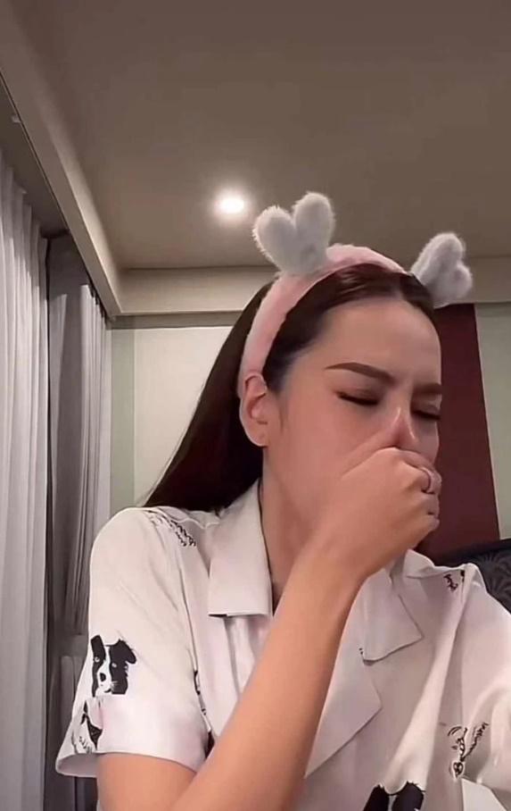 Lê Hoàng Phương bất ngờ thông báo nhập viện lúc 1 giờ sáng, trình trạng sức khỏe đáng lo ngại-2