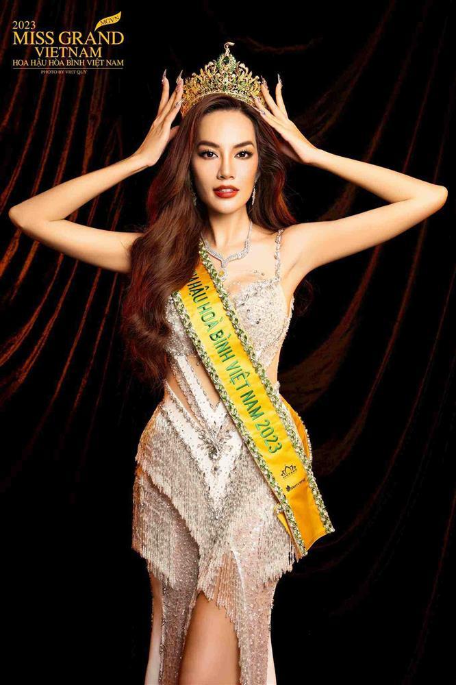 Á hậu Miss Grand thời diễn lót trong MV Hà Hồ: Gương mặt khó nhận ra, lên hình 10 giây-1