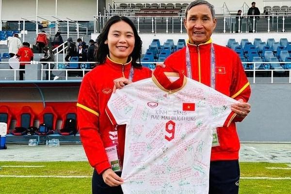 HLV Mai Đức Chung xin nghỉ, VFF chưa vội gật đầu-3