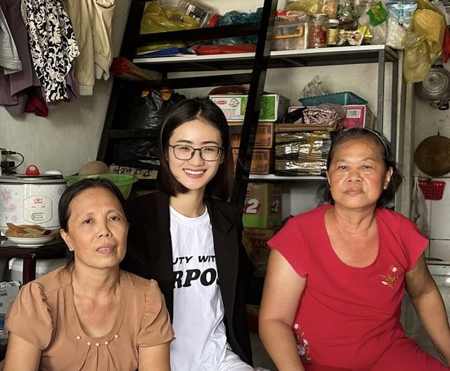 Hoa hậu Ý Nhi hiến tóc, xin lỗi và rời showbiz-2