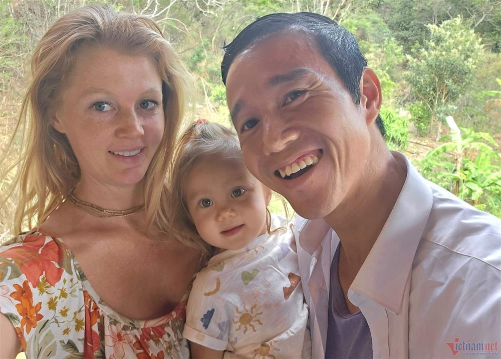 Cuộc sống nơi núi rừng của nàng dâu Mỹ yêu say đắm tiếng Việt-3