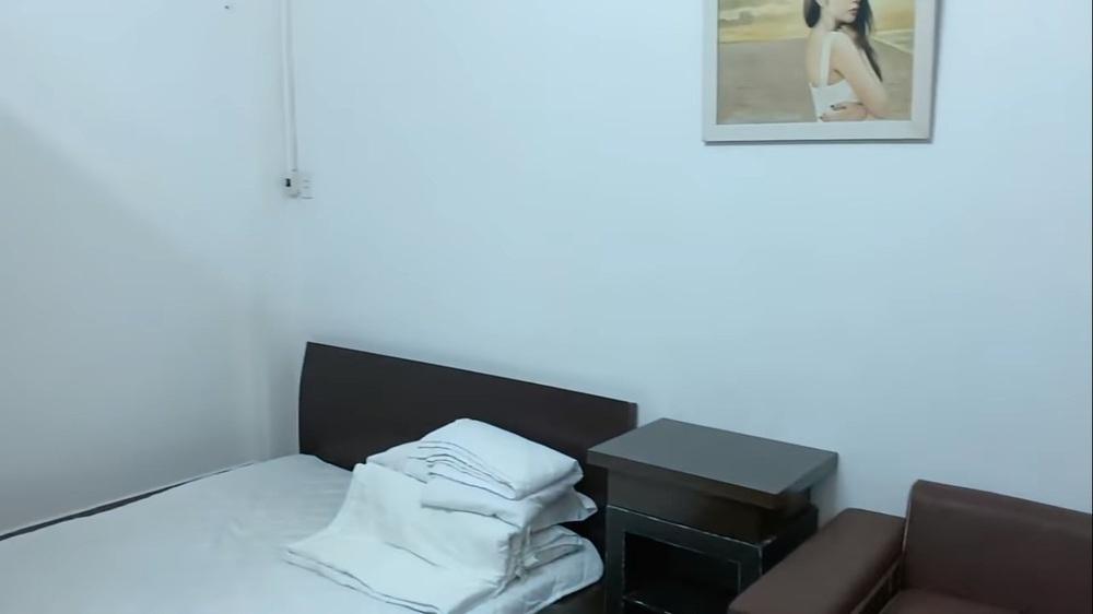 Sao Việt báo hiếu: Thủy Tiên ở thuê vẫn lo nhà cho mẹ; Vũ Khắc Tiệp thành ông trùm bố mẹ mới đồng ý cho xây nhà-15