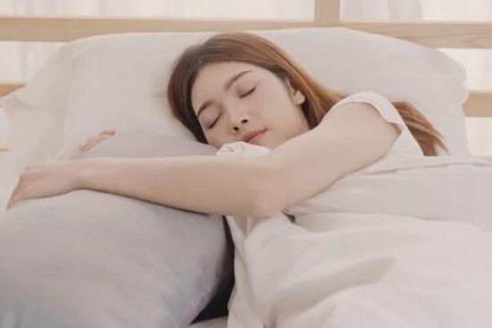 Nên đi ngủ lúc mấy giờ để da đẹp?