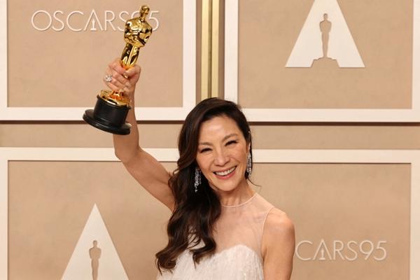 Dương Tử Quỳnh: Dấu ấn đẳng cấp của ngôi sao làm nên lịch sử tại Oscar-5