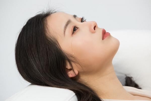 Chồng làm nhiều tiền, tôi bị mẹ anh khinh ra mặt-1