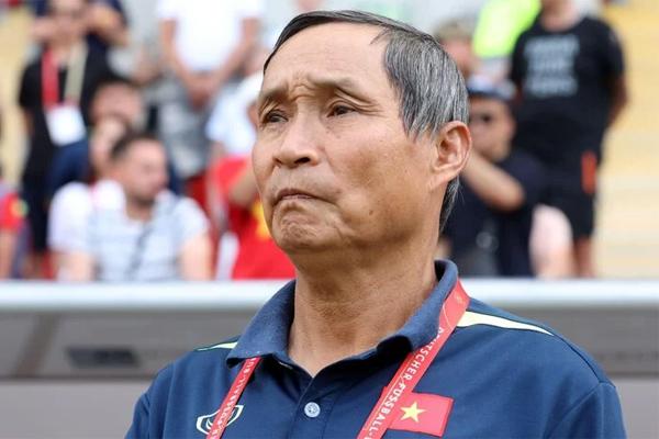 Ai sẽ thay thế HLV Mai Đức Chung?-2