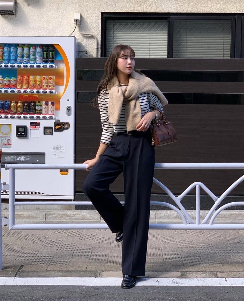 Áo kẻ ngang - xu hướng của mùa lạnh 2023 và 10 cách diện đẹp-1