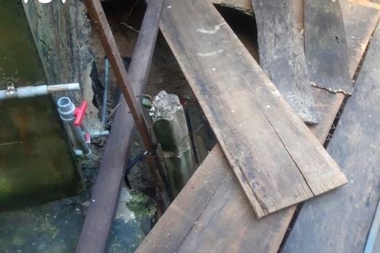 Sụt giếng nước sinh hoạt, 2 người rơi xuống tử vong