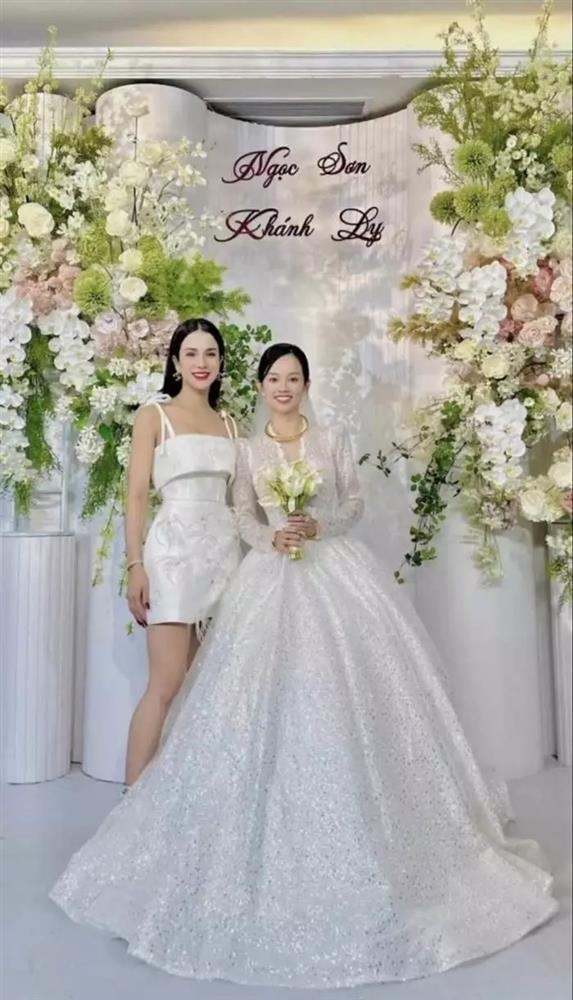 Trước khi kết hôn, Ly Kute một mình vượt qua khó khăn, 7 năm làm mẹ đơn thân chu toàn cuộc sống cho con trai-1