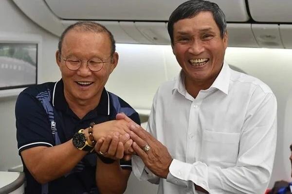 Ông Mai Đức Chung đưa ra tư vấn đầu tiên cho tân HLV đội tuyển Việt Nam-3