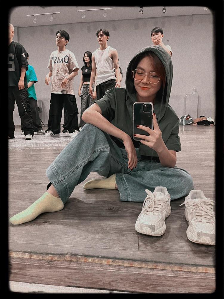 Phong cách tomboy khác hẳn vẻ bánh bèo trên show của chị đẹp Thanh Ngọc-9