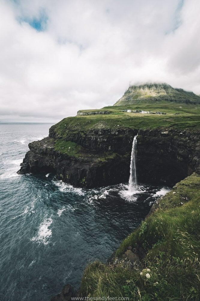 Mê mẩn vẻ đẹp yên bình đến siêu thực của quần đảo như tách biệt với thế giới-7