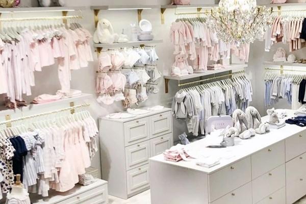 Chủ shop thời trang ở miền Bắc lo phá sản vì mãi chưa thấy mùa đông-2