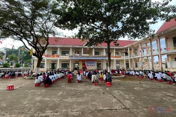 87 học sinh tiểu học nhập viện sau bữa trưa, nghi bị ngộ độc thực phẩm-2