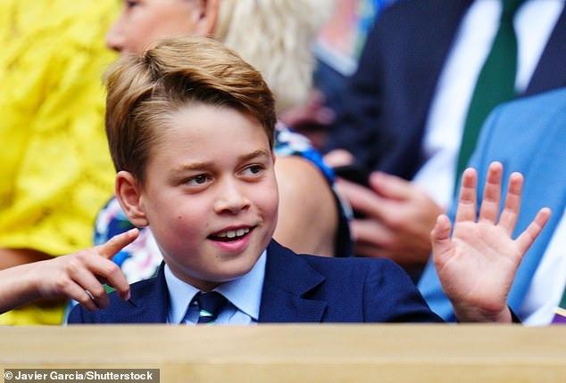 Chỉ bằng một câu nói, Thân vương William đã tiết lộ tình hình hiện tại của con trai George-3