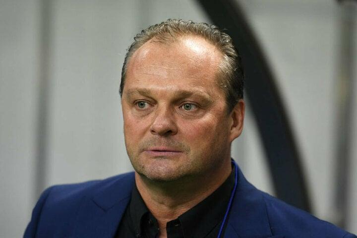 HLV Philippines tuyên bố dùng lối chơi hiện đại đánh bại tuyển Việt Nam-1