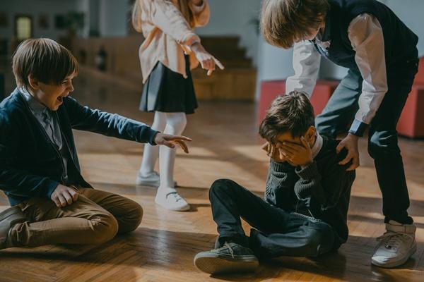 Ngăn chặn nhanh các nhóm trên Facebook hướng dẫn cách tự tử, bùng nợ-2