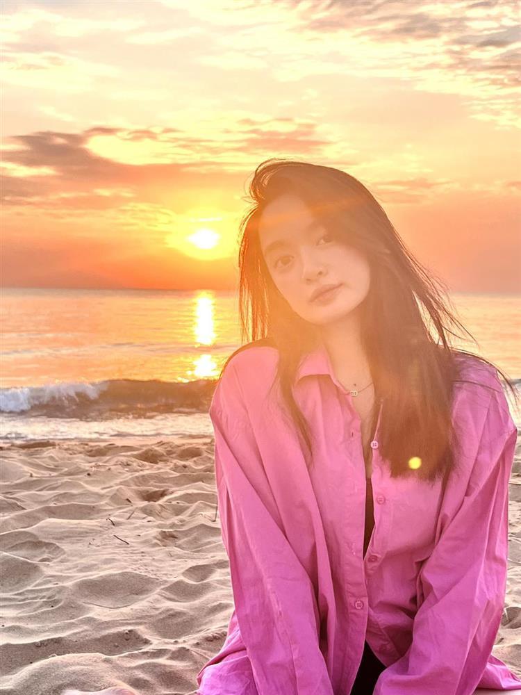 Nhan sắc đời thực của diễn viên cao 1m50 đóng phim Người Vợ Cuối Cùng-6