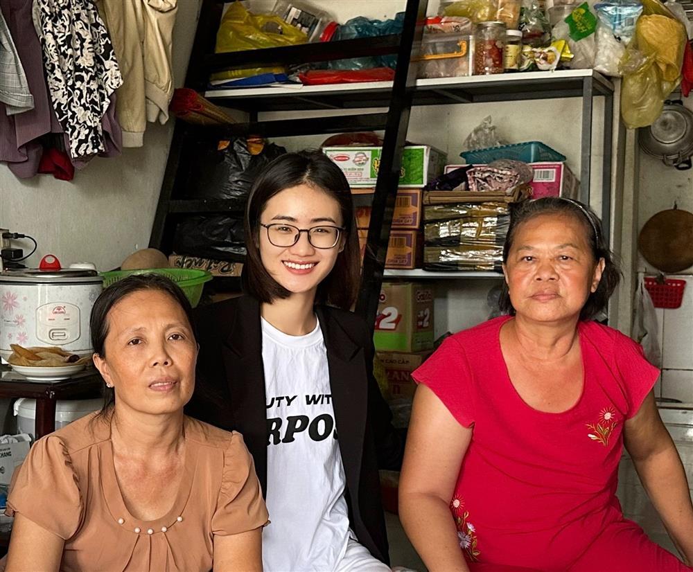 Thấy gì từ hai lần xin lỗi của Hoa hậu Ý Nhi-2