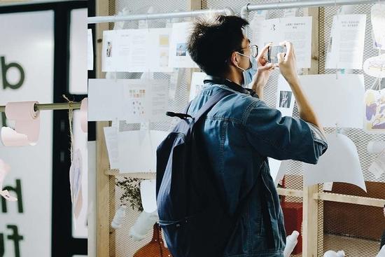 Giới trẻ ngày càng thích sống tiết kiệm, sử dụng đồ miễn phí