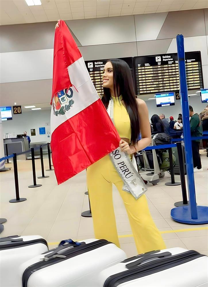 Người đẹp Colombia bế con ra sân bay đi thi Hoa hậu Hoàn vũ-14