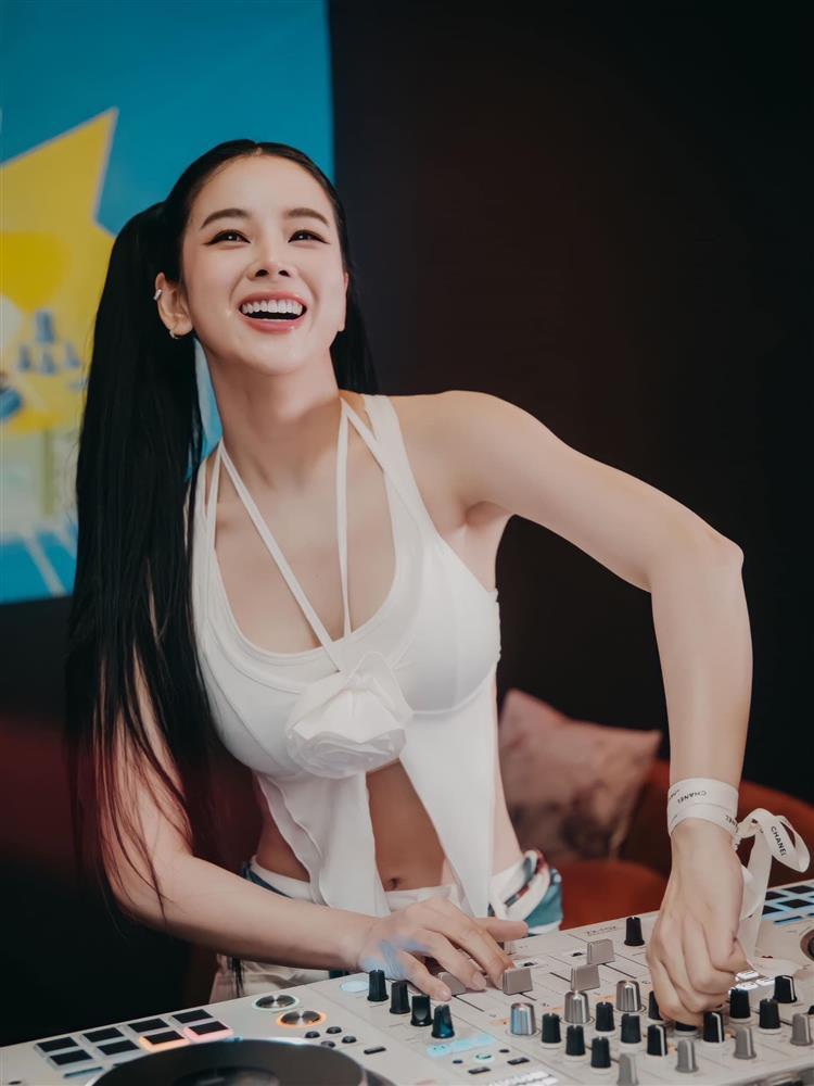 Búp bê làng chà đĩa DJ Mie chăm mặc thoáng đãng hậu chia tay Hồng Thanh-3