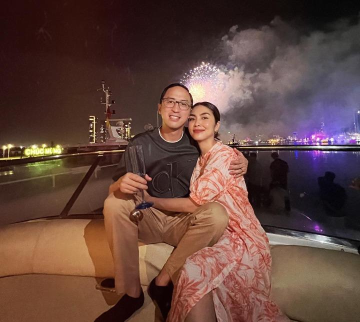 Tăng Thanh Hà khoe khoảnh khắc khóa môi chồng đại gia, kỷ niệm 11 năm ngày cưới-2