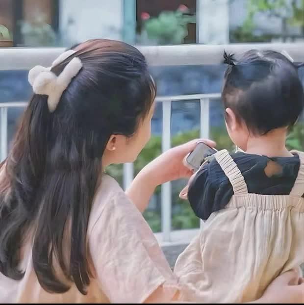 Ảnh hiếm vợ chồng Lương Xuân Trường - Nhuệ Giang: Vẫn nhất quyết làm việc này để bảo vệ ái nữ-2