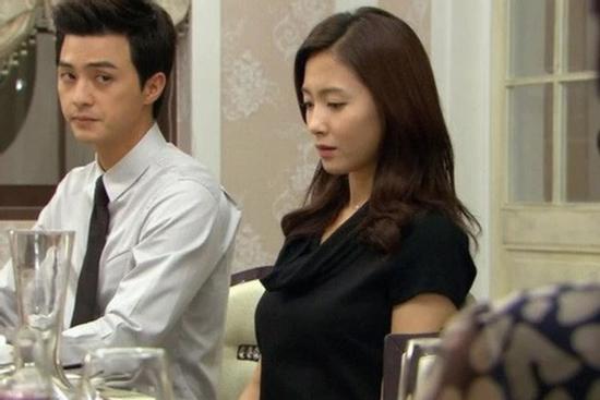 Anh tôi hối hận vì đã lấy vợ con nhà giàu