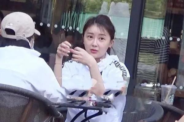 Tuổi 40 nợ nần của nữ diễn viên từng khiến đại gia chi hơn 600 tỷ để bỏ vợ-4