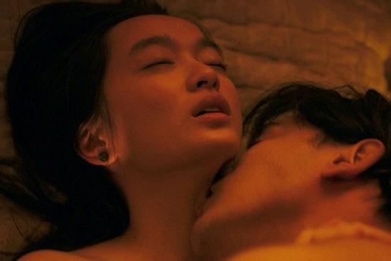 Phim 18+ 'Người vợ cuối cùng' của Victor Vũ: Nội dung cũ kỹ, diễn xuất gượng gạo