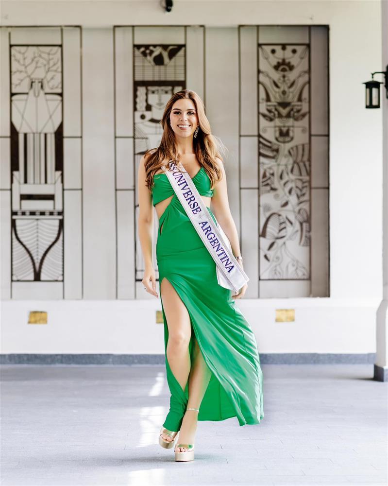 Thời trang nhập cuộc của dàn thí sinh Hoa hậu Hoàn vũ-14