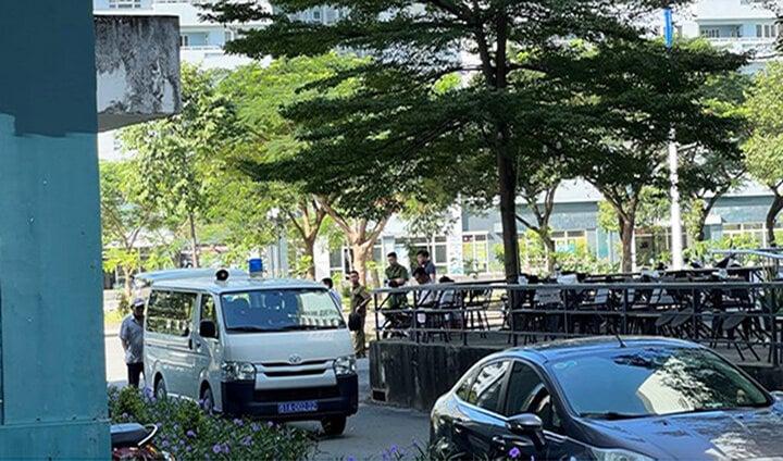 Điều tra vụ nam sinh chết khi rơi từ sân thượng ký túc xá ĐHQG TP.HCM xuống đất-1