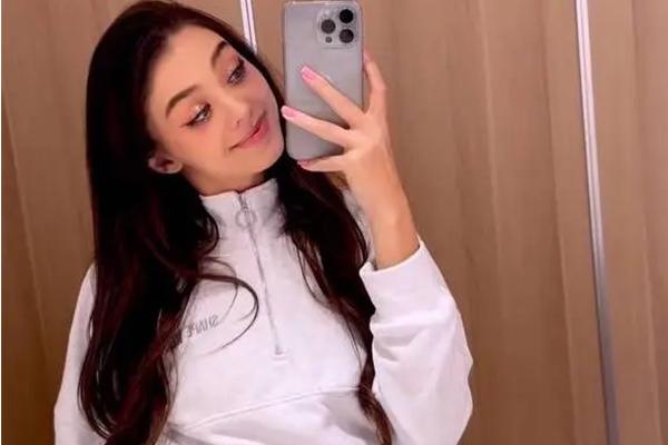 Người mẫu Dianka: Mẹ một con gợi cảm, hạnh phúc bên Bùi Tiến Dũng-16