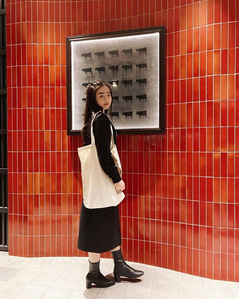 Dàn hot girl SN 1995 đã là mẹ hai con, vẫn trẻ trung và xinh đẹp-9