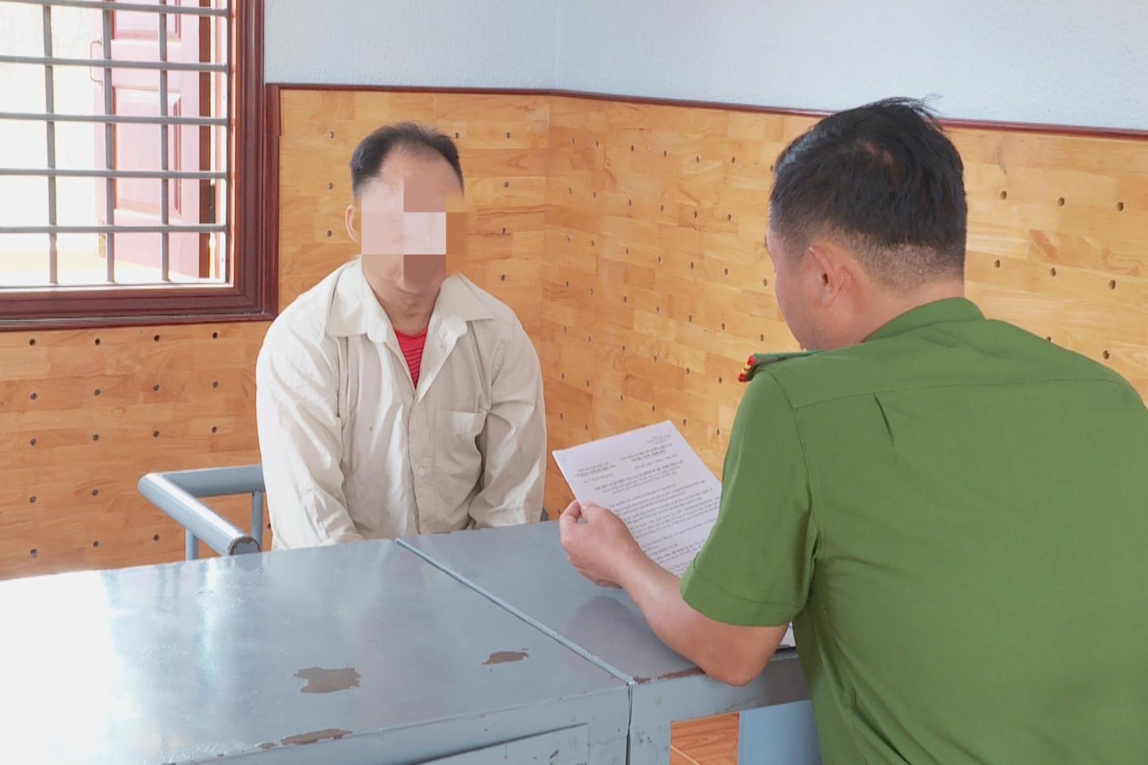 Bé gái 12 tuổi bị bố ruột hiếp dâm-1