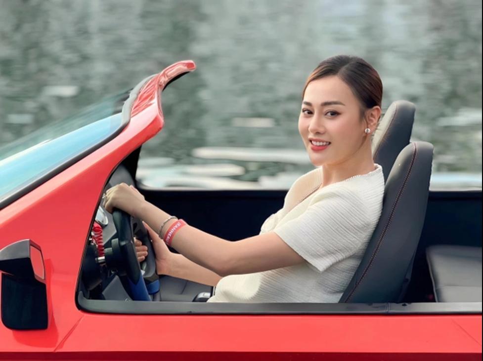 Nhan sắc gây chú ý của Phương Oanh khi mang song thai, đã thế còn bóc mẽ chồng công khai-1