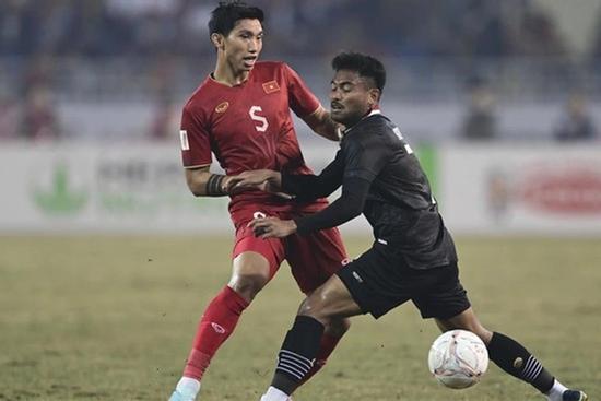 Báo Indonesia tiếc vì đội nhà không thể chạm trán Đoàn Văn Hậu
