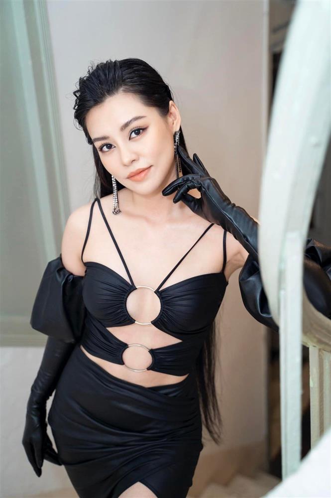 Bạn gái đạo diễn Nguyễn Quang Dũng mặc monokini quyến rũ nhất từ trước đến nay-7