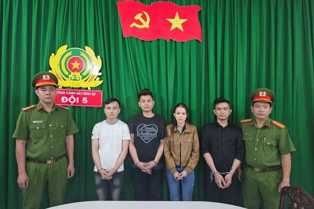 Nhà hàng ở trung tâm TPHCM nuôi 60 tiếp viên nữ để múa sexy, bán dâm-1