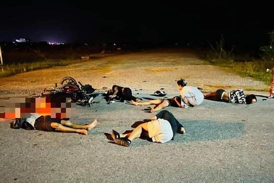 Tai nạn giao thông ở Quảng Bình, 5 người thương vong