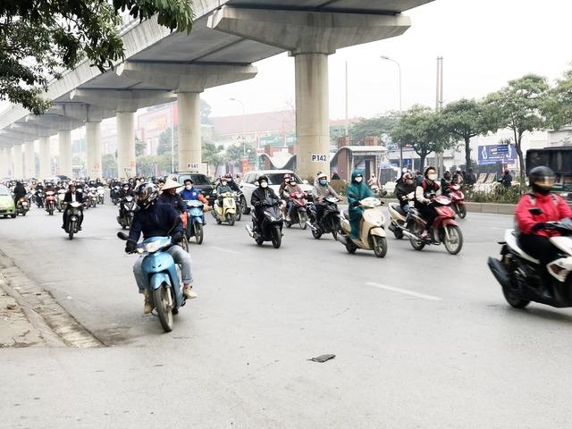 Thời tiết Hà Nội 3 ngày tới: Nhiệt độ Hà Nội hạ thấp nhất bao nhiêu khi gió mùa Đông Bắc tràn về?-1