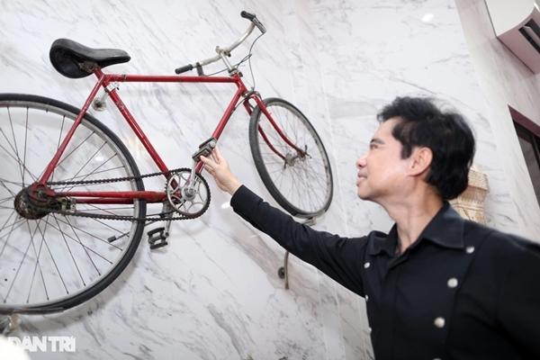 Ngọc Sơn hé lộ sở thích ở tuổi 55, sẵn sàng chi trăm triệu đồng sưu tập vợt-2