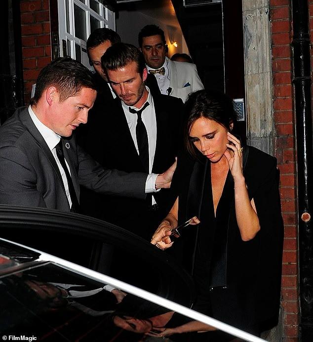 Victoria trên cơ David Beckham-2