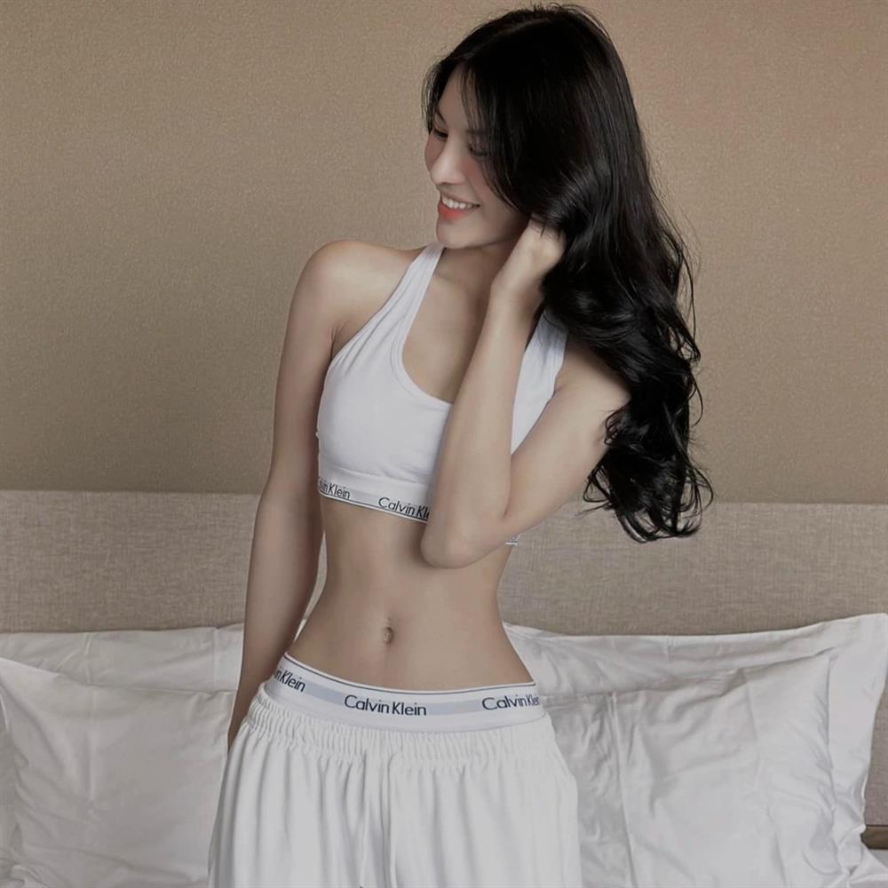 Người đẹp chuyển giới 18 tuổi cao 1,79m, có thân hình nóng bỏng-5