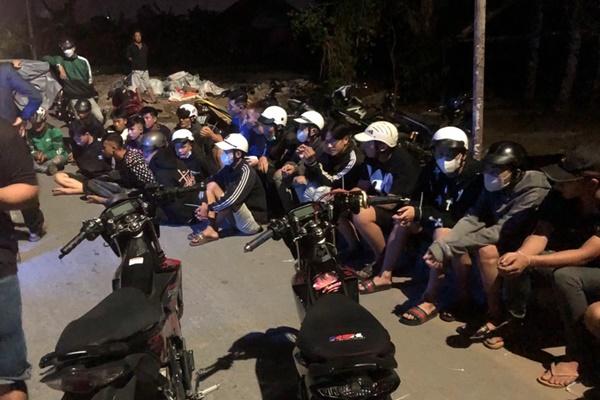 Khởi tố nhóm thanh niên bốc đầu xe trên Quốc lộ 3 mới-2