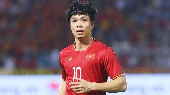 Mất hút ở Nhật Bản, Công Phượng khó trở lại tuyển Việt Nam-1